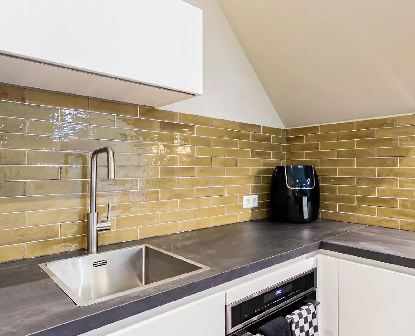 Stylish Apartment Next To The Amstel River - Unit A Amsterdam